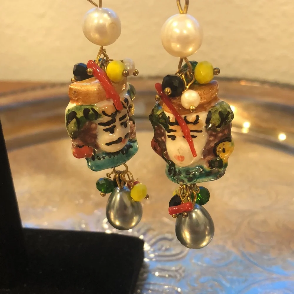 Sicilian Pierced Earrings of King & Queen of the Moors - Picture 7 of 9